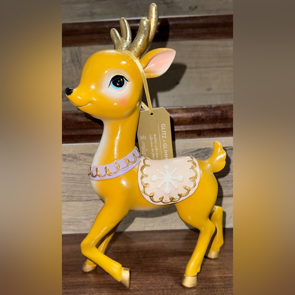 Cute 🥰 Vintage Style Reindeer 🦌 11”  Pastel Resin Figurine Glitz & Glimmer - New